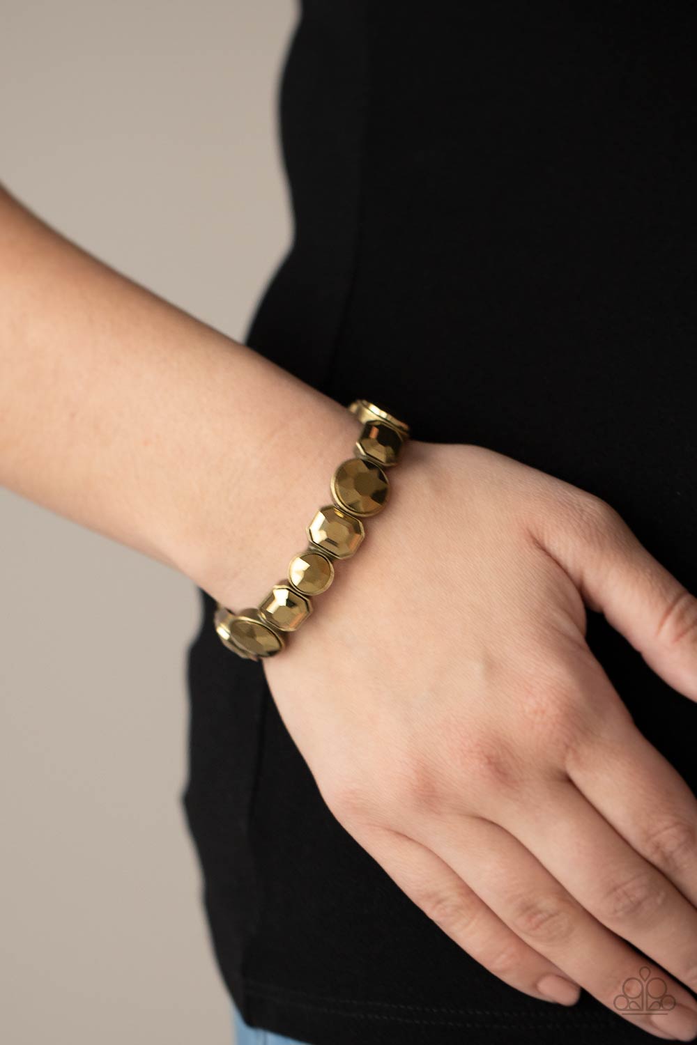 Extra Exposure - brass - Paparazzi bracelet