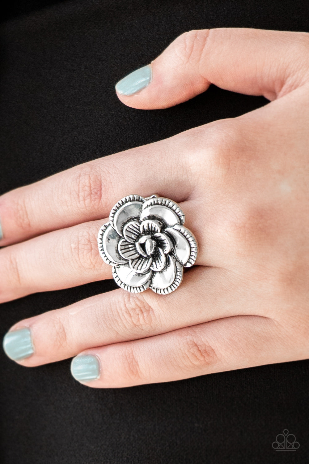 FLOWERBED and Breakfast - silver - Paparazzi ring