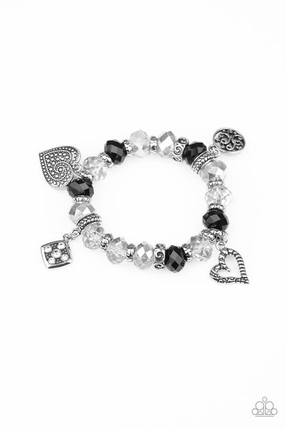 Fabulously Flirty - black - Paparazzi bracelet