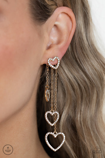 Falling In Love - gold - Paparazzi earrings