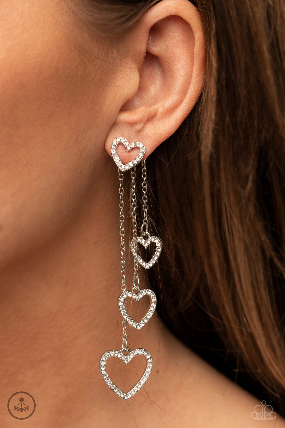 Falling In Love - white - Paparazzi earrings