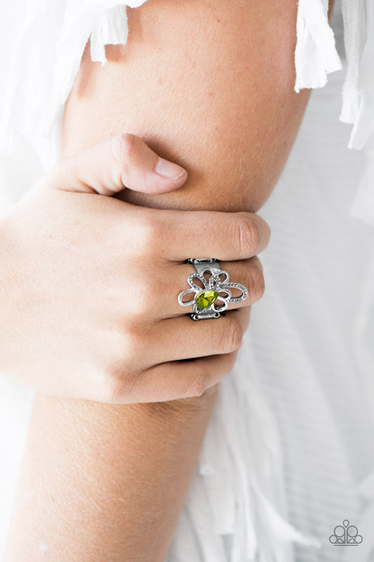Fancy Finale - Green - Paparazzi ring