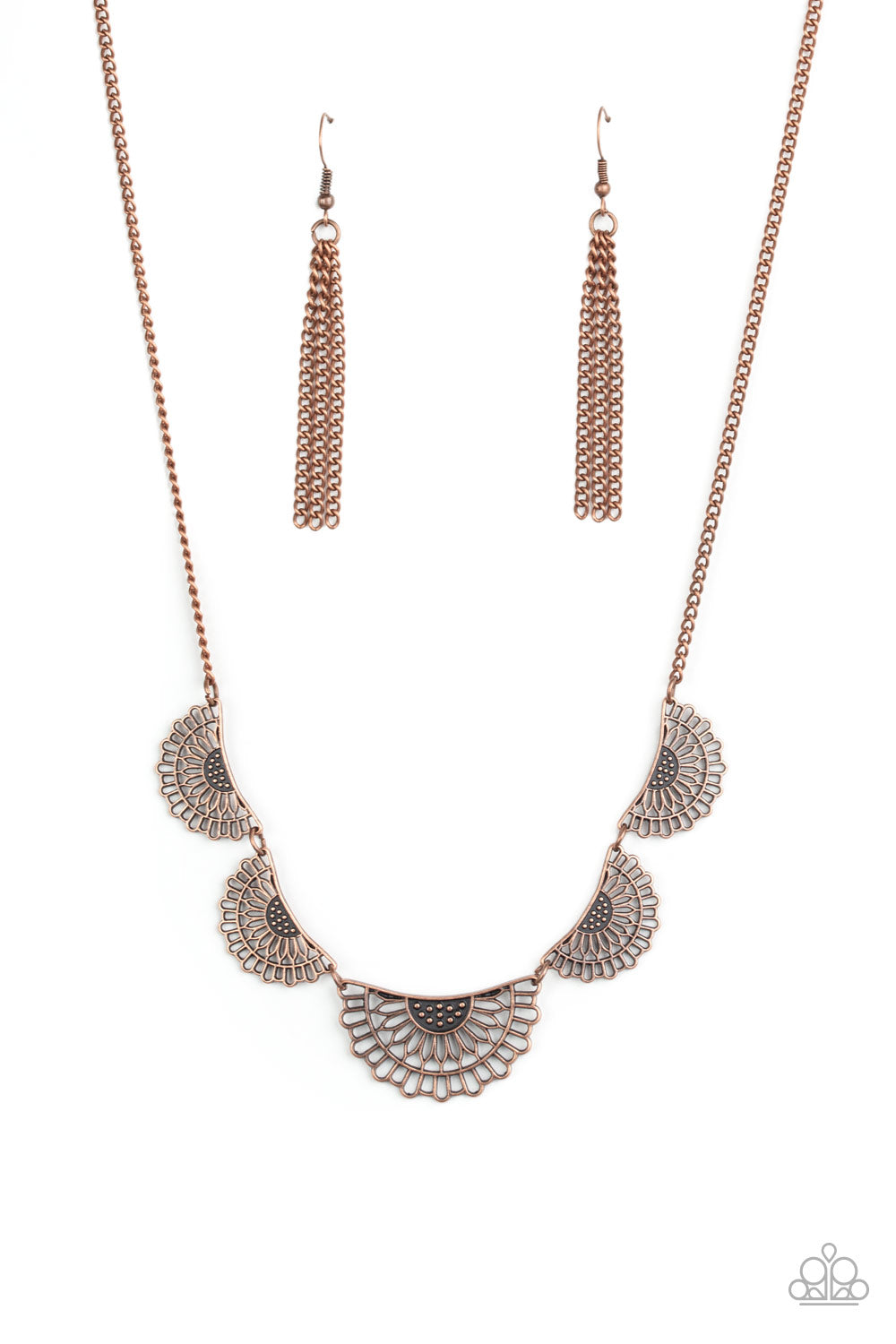 Fanned Out Fashion - copper - Paparazzi necklace