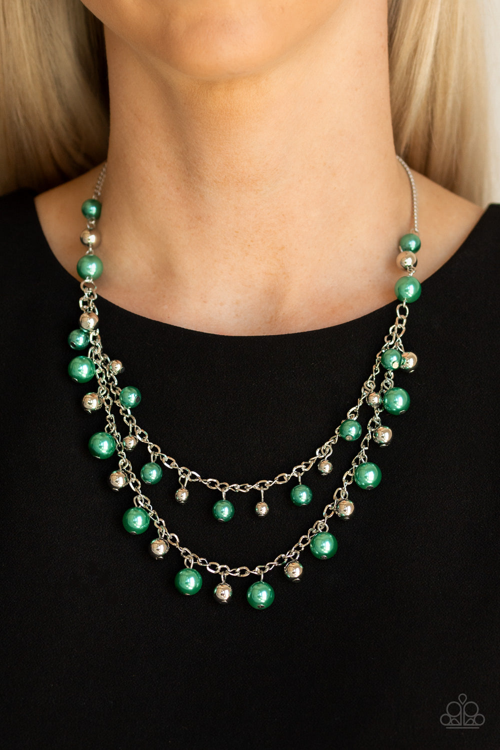 Fantastic Flair - green - Paparazzi necklace
