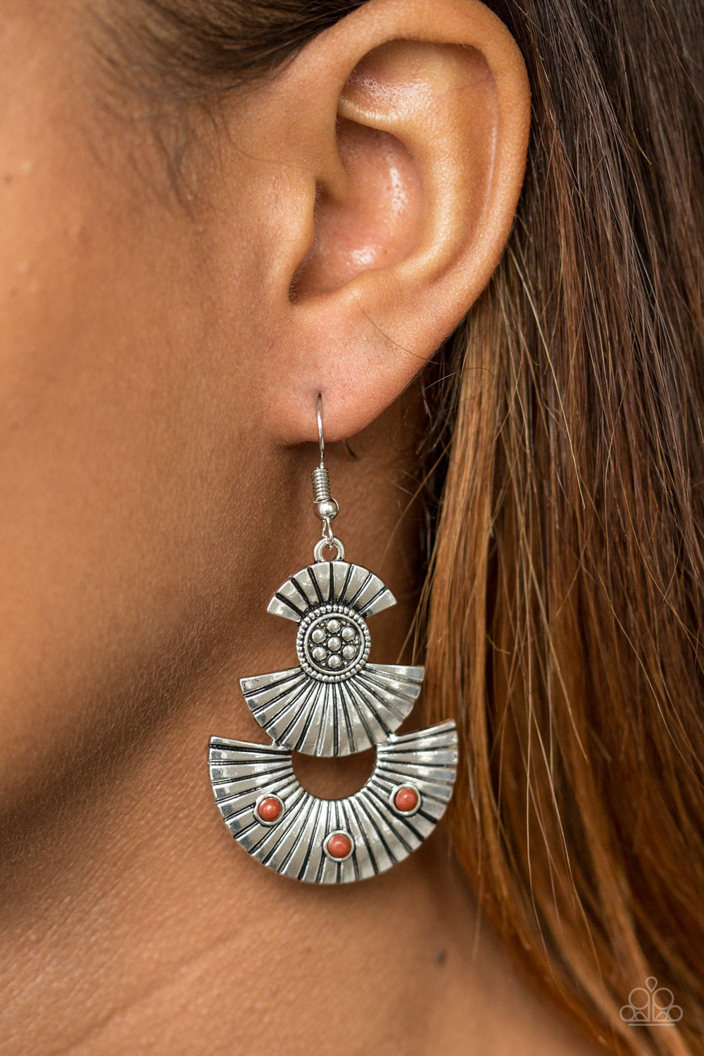 Far East - brown - Paparazzi earrings