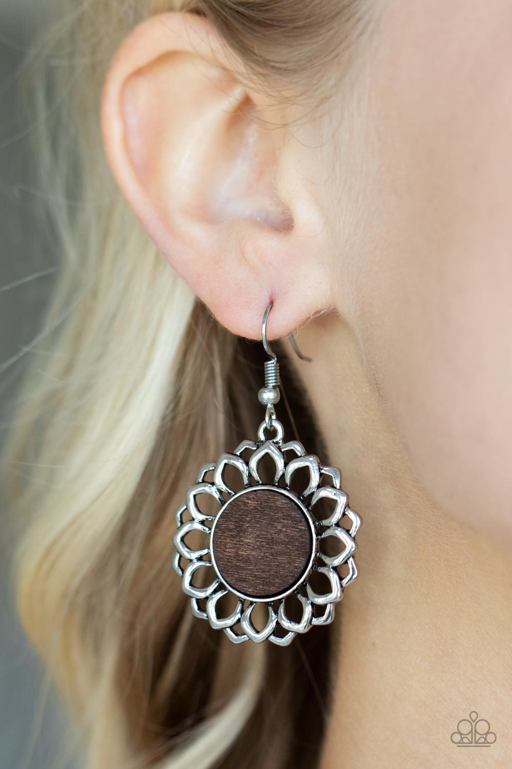 Farmhouse Fashionista - brown - Paparazzi earrings