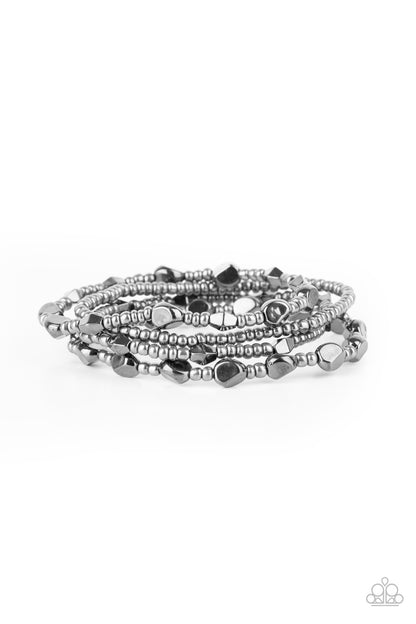 Fashionably Faceted - black - Paparazzi bracelet