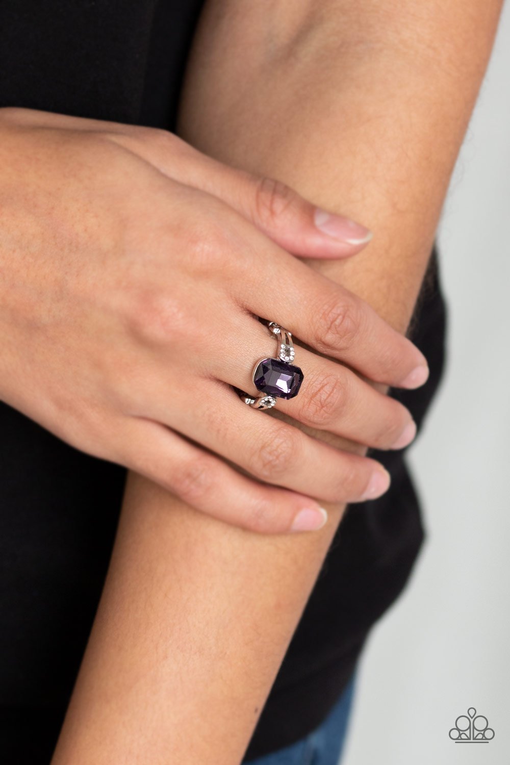 Feast Your Eyes-purple-Paparazzi ring