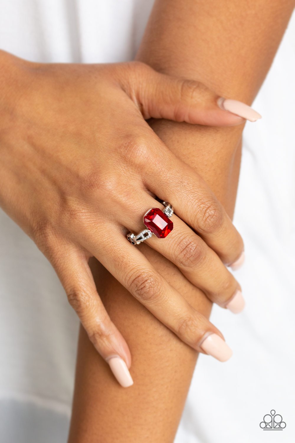 Feast Your Eyes-red-Paparazzi ring