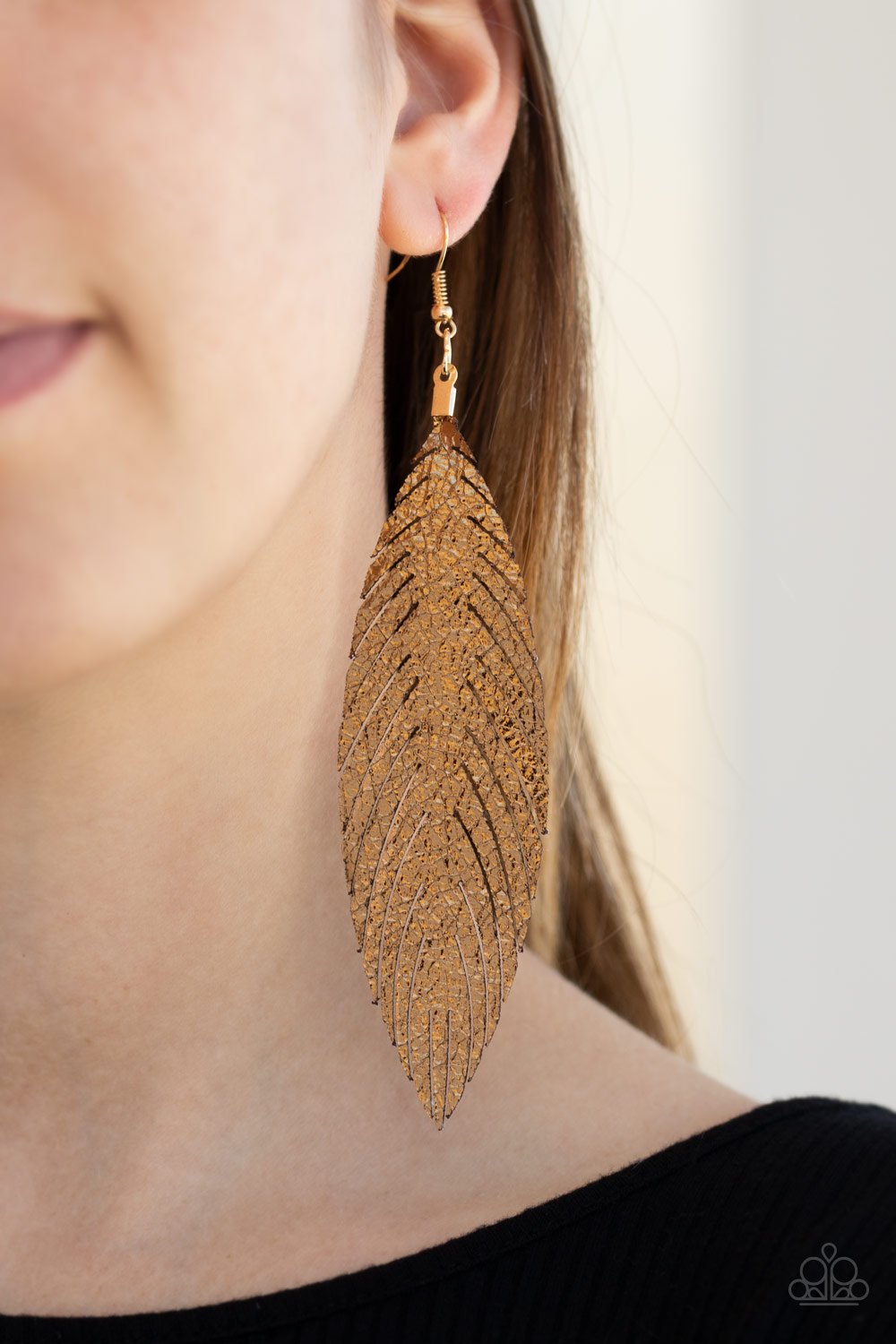 Feathery Fantasy - gold - Paparazzi earrings