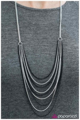 Feeling Haute, Haute, Haute - Paparazzi necklace