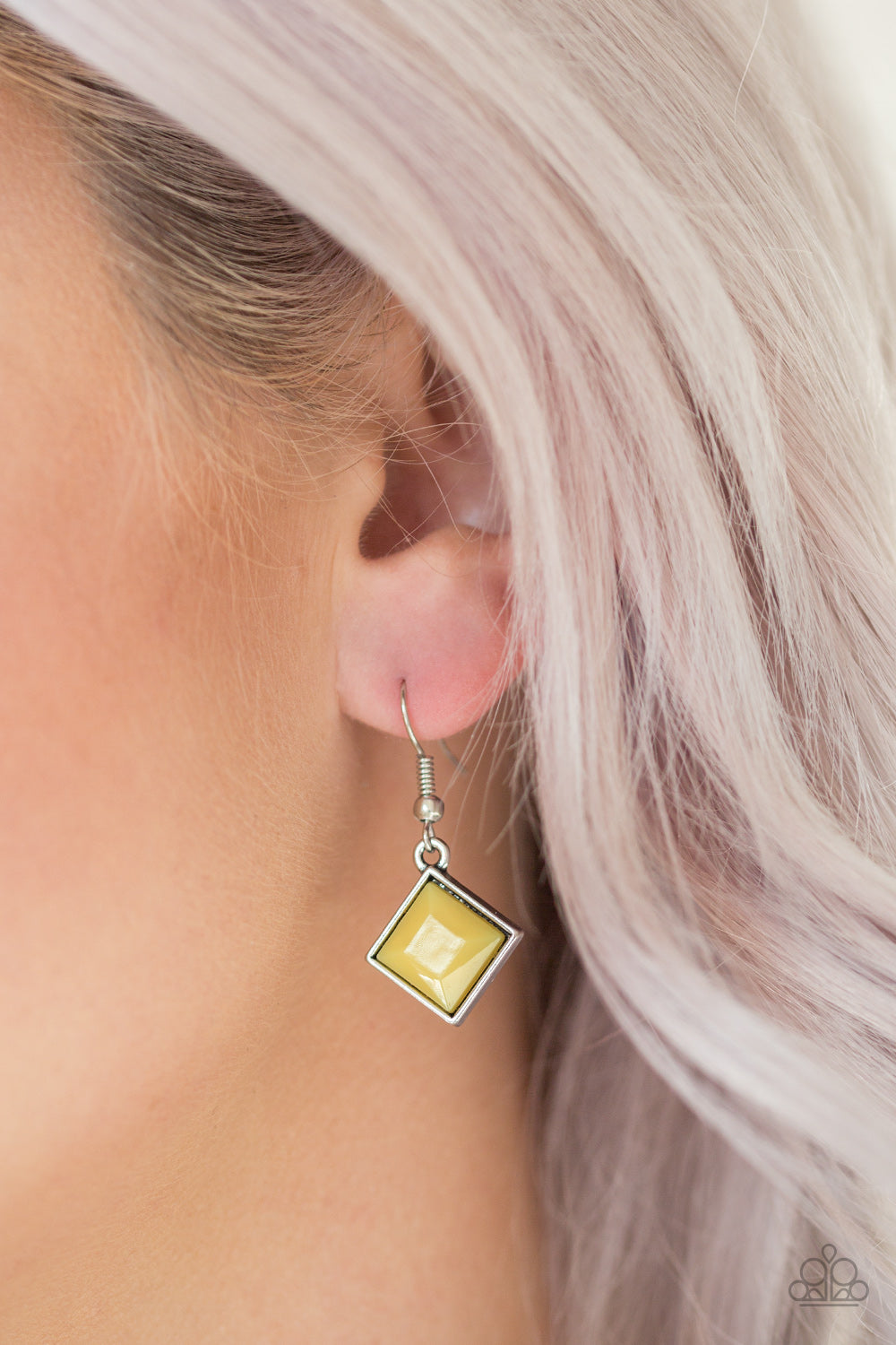 Feeling INDE-pendant - yellow - Paparazzi necklace