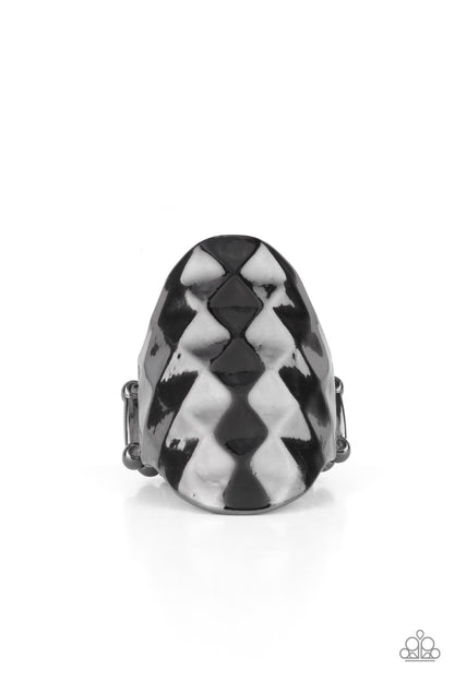 Ferociously Faceted - black - Paparazzi ring