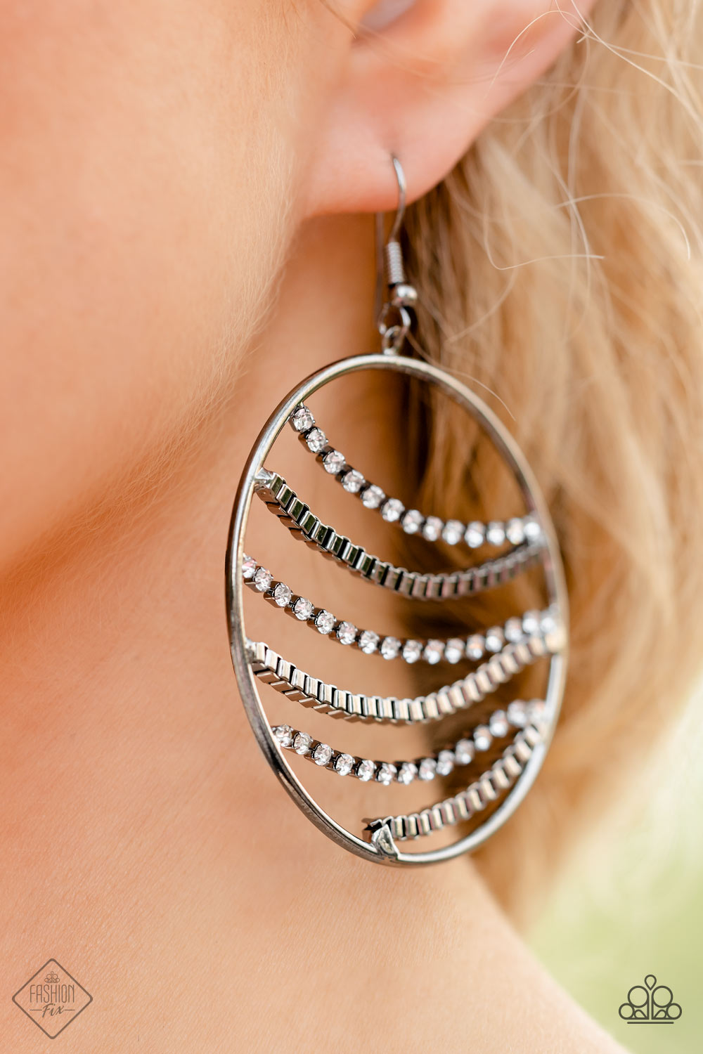 Fighting Fortune - black - Paparazzi earrings