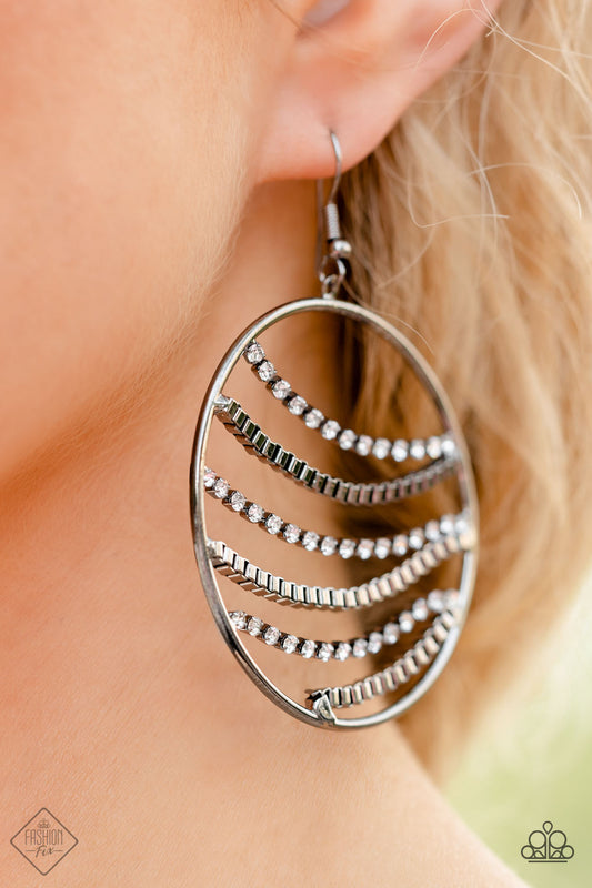 Fighting Fortune - black - Paparazzi earrings