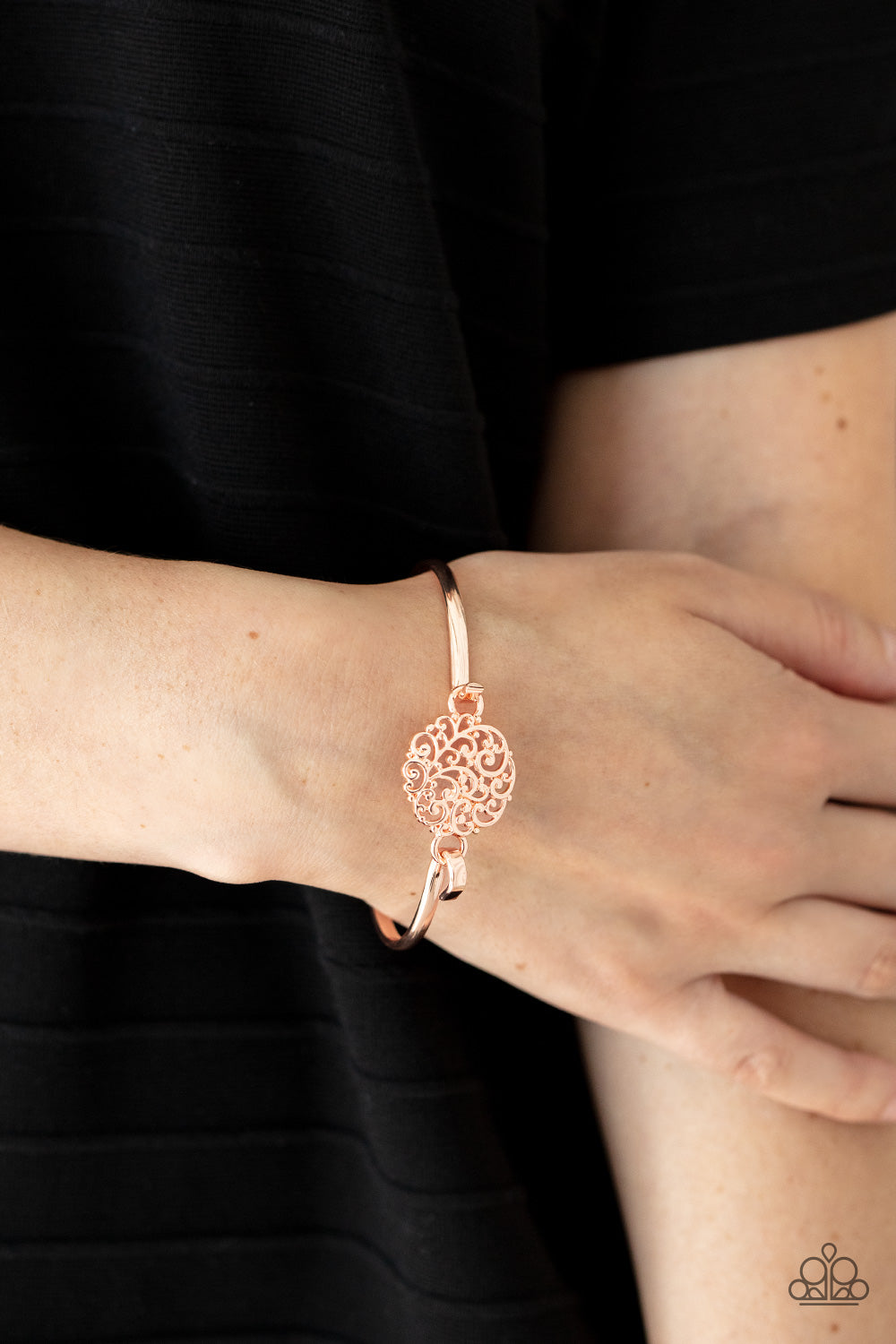 Filigree Fiesta - rose gold - Paparazzi bracelet