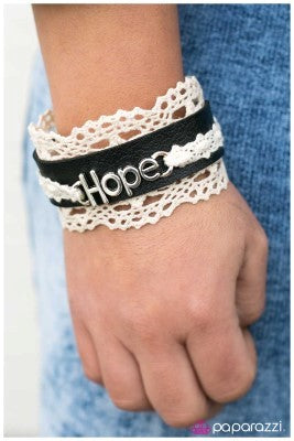 Finding Hope  - Paparazzi bacelet