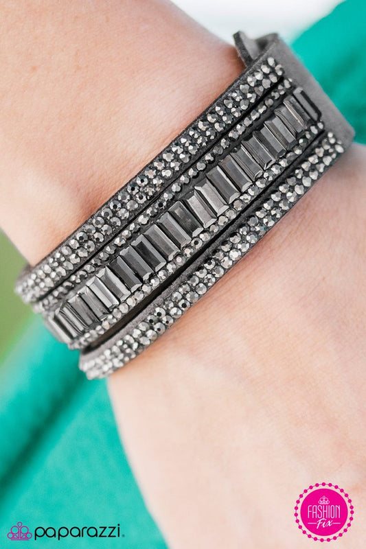 First Class Shimmer - silver - Paparazzi bracelet