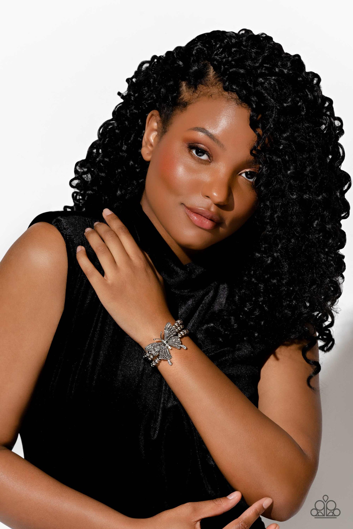 First WINGS First - white - Paparazzi bracelet