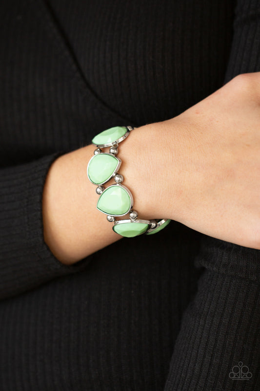 Flamboyant Tease - green - Paparazzi bracelet