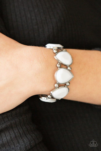 Flamboyant Tease - white - Paparazzi bracelet