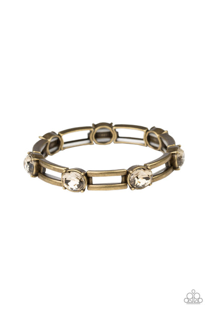 Flash or Credit - brass - Paparazzi bracelet