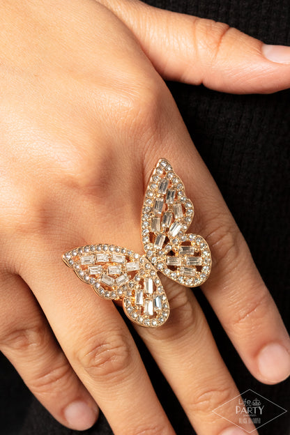 Flauntable Flutter - gold - Paparazzi ring