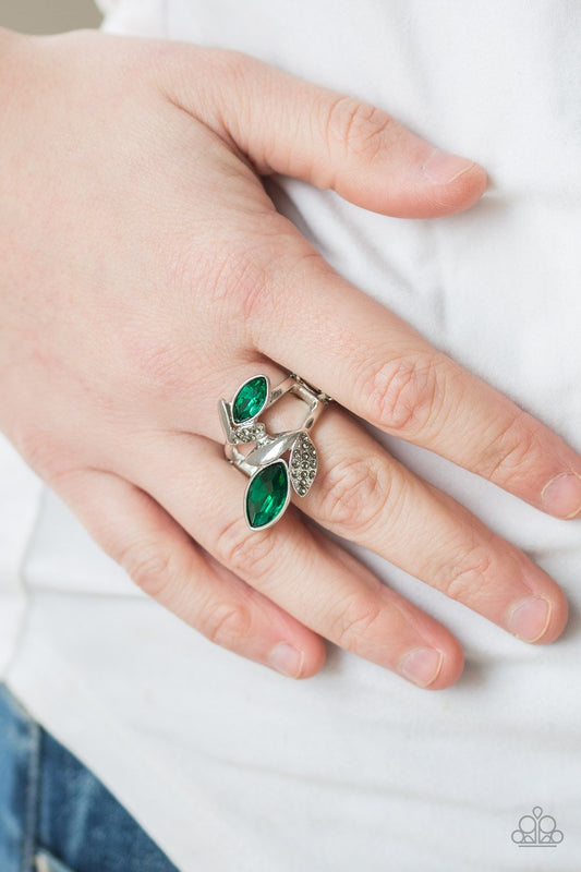 Flawless Foliage-green-Paparazzi ring