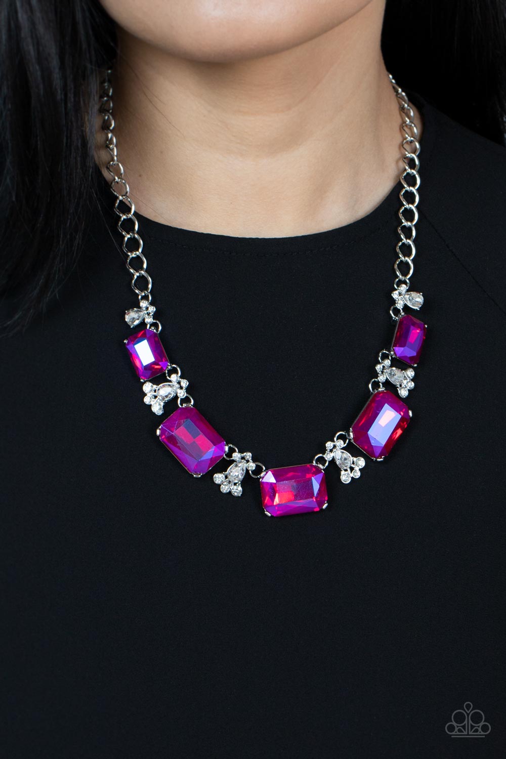 Flawlessly Famous - pink - Paparazzi necklace