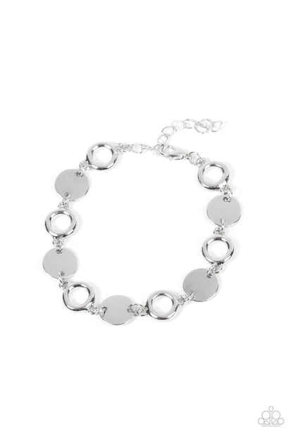 Fleek Fleet - silver - Paparazzi bracelet