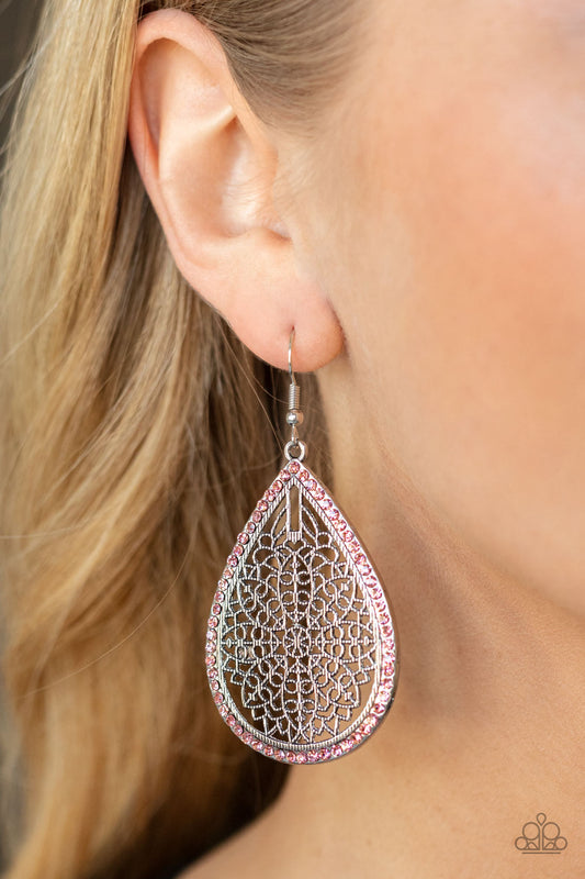 Fleur de Fantasy - pink - Paparazzi earrings