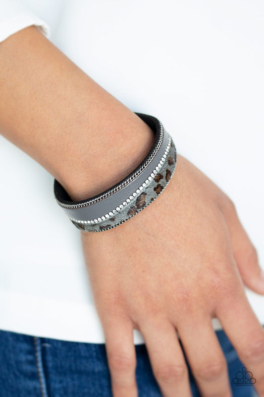 Flirtatiously Feline-silver-Paparazzi bracelet