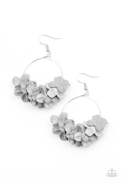 Flirty Florets - silver - Paparazzi earrings
