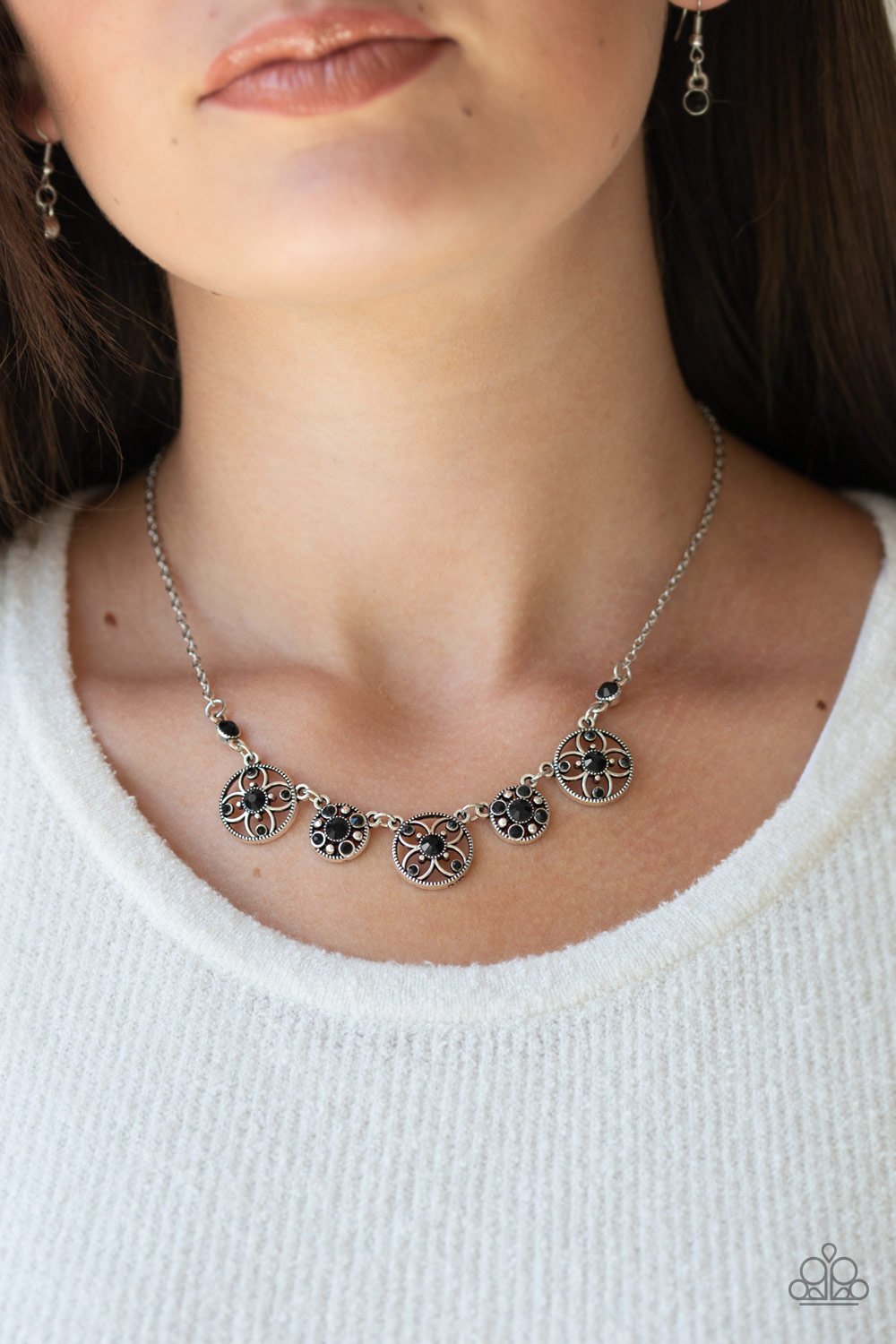 Flora Florescence - black - Paparazzi necklace