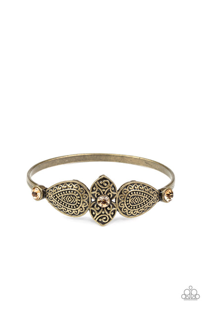 Flourishing Fashion - brass - Paparazzi bracelet