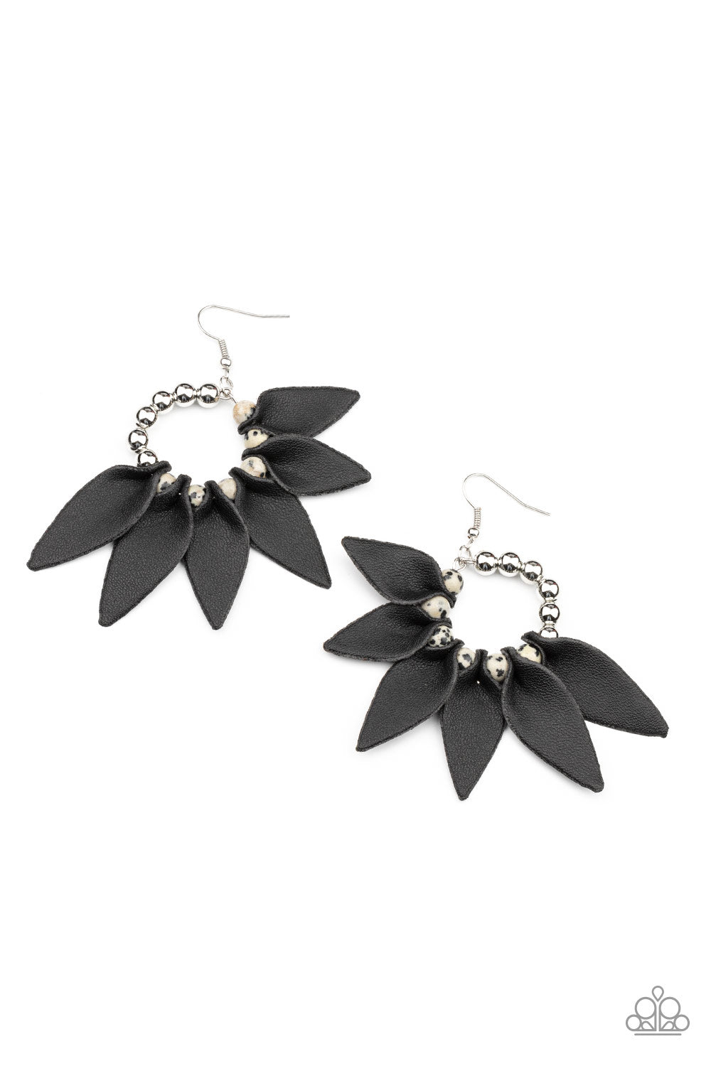 Flower Child Fever - black - Paparazzi earrings