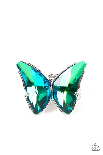 Fluorescent Flutter - green - Paparazzi ring