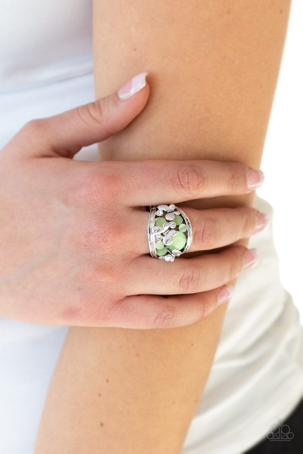 Flutter Me Up-green-Paparazzi ring