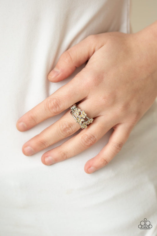 Fluttering Fashion-brown-Paparazzi ring