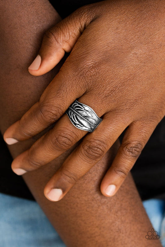 Fly Home - silver - Paparazzi ring