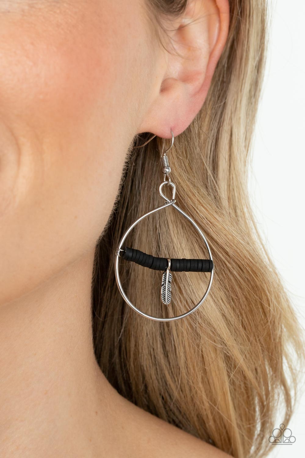 Free Bird Freedom - black - Paparazzi earrings