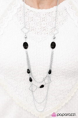 Front Row Seats - Paparazzi necklace