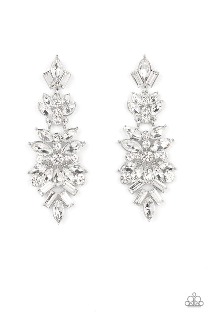 Frozen Fairytale - white - Paparazzi earrings
