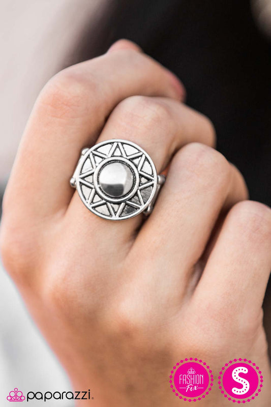 Full Sun - Silver - Paparazzi ring