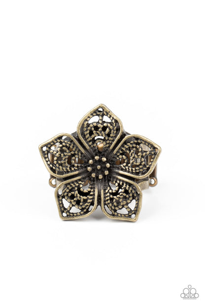 Full Bloom Fancy - brass - Paparazzi ring