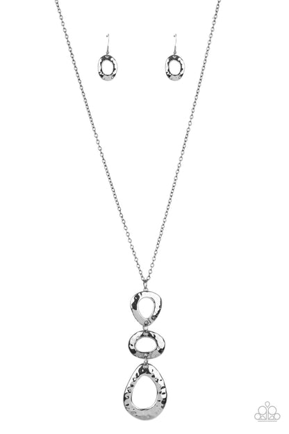 Gallery Artisan - black - Paparazzi necklace