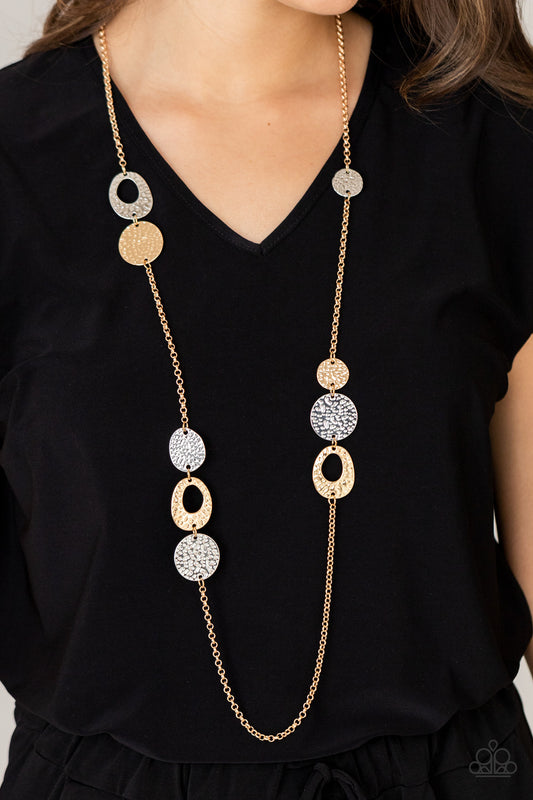 Gallery Guru - gold - Paparazzi necklace