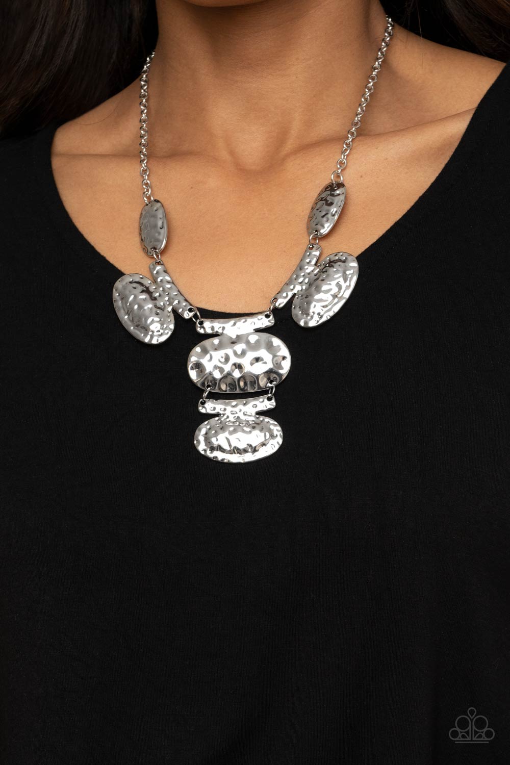 Gallery Relic - silver - Paparazzi necklace