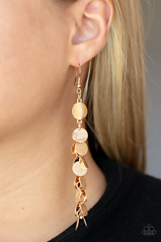 Game CHIME - gold - Paparazzi earrings