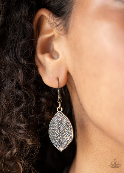 Garden Gatherer - brass - Paparazzi necklace